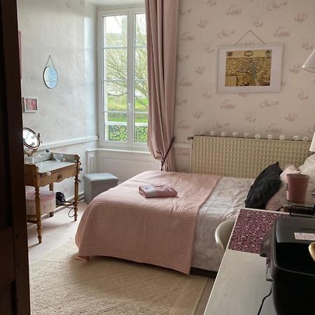 Le Bourgneuf-la-Foret Le Trianon Bed & Breakfast エクステリア 写真