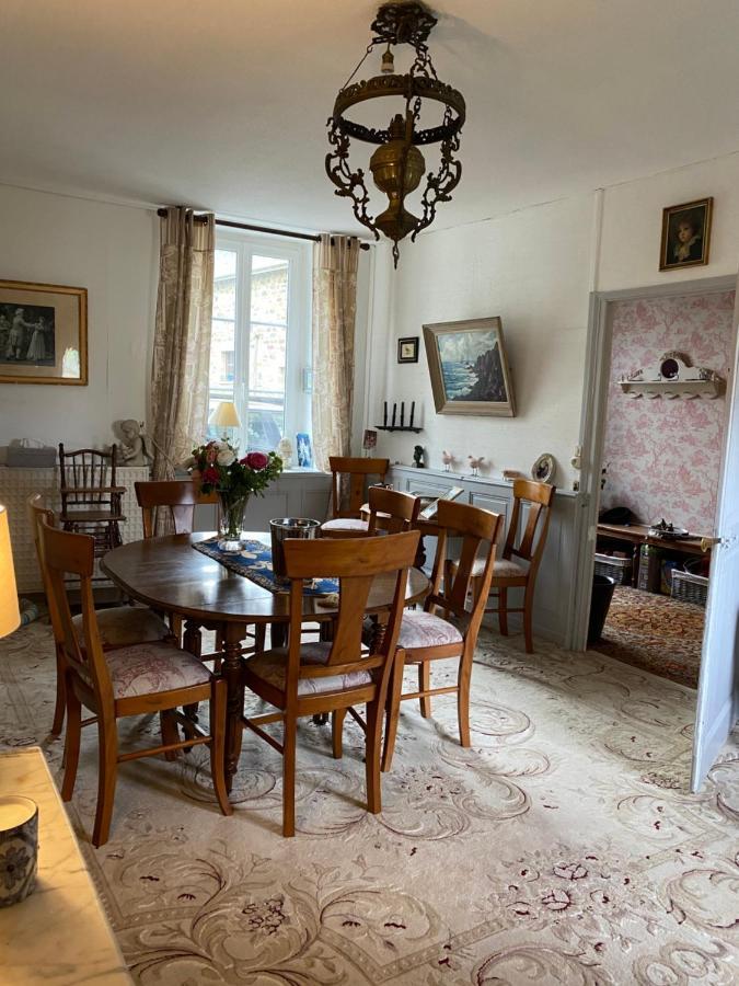 Le Bourgneuf-la-Foret Le Trianon Bed & Breakfast エクステリア 写真